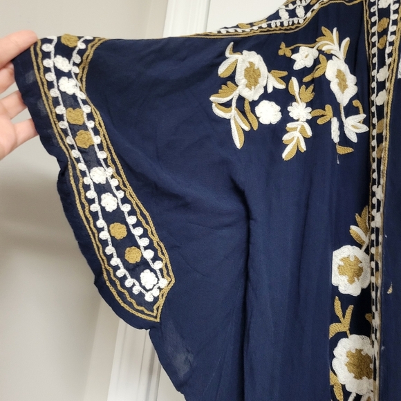 Angel Heart Boutique NWT Embroidered Open Cardigan. - Picture 4 of 16